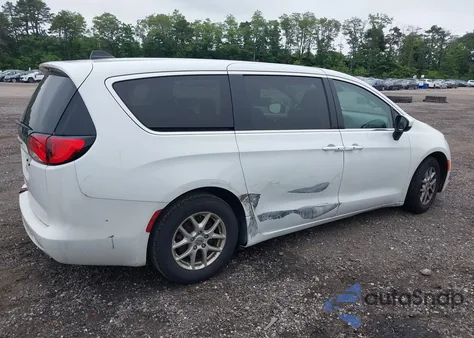 2022 Chrysler Voyager Lx z USA, uszkodzony, nr VIN 2C4RC1CGXNR102738